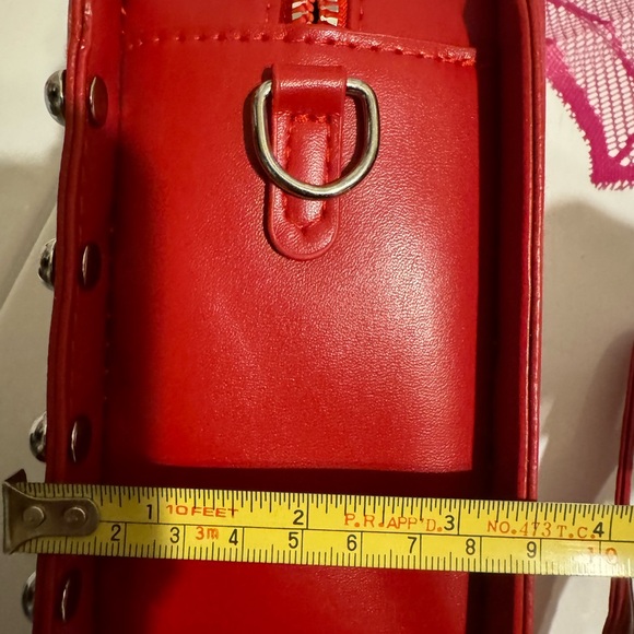 Red Rose and stud crossbody New - Picture 8 of 12
